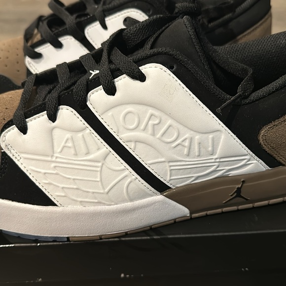 Jordan Nu Retro 1 Low - Size 11 NWT - Picture 5 of 7